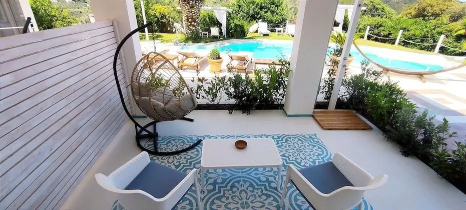 Deluxe Tek Büyük veya İki Ayrı Yataklı Oda
