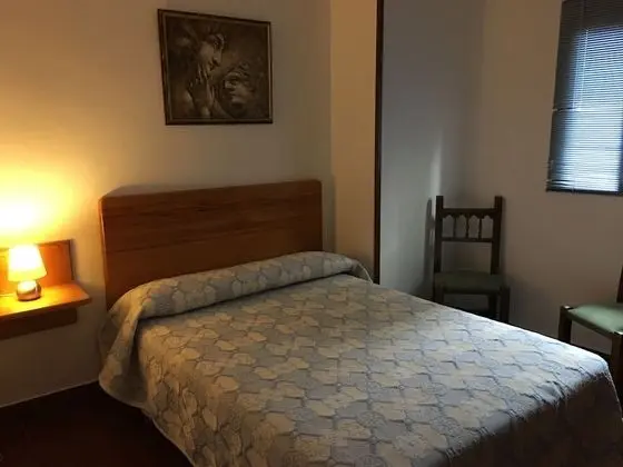 Tek Büyük Yataklı Oda, 1 Büyük (Queen) Boy Yatak