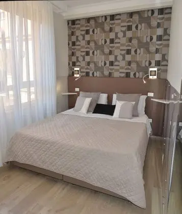 Tek Büyük veya İki Ayrı Yataklı Oda