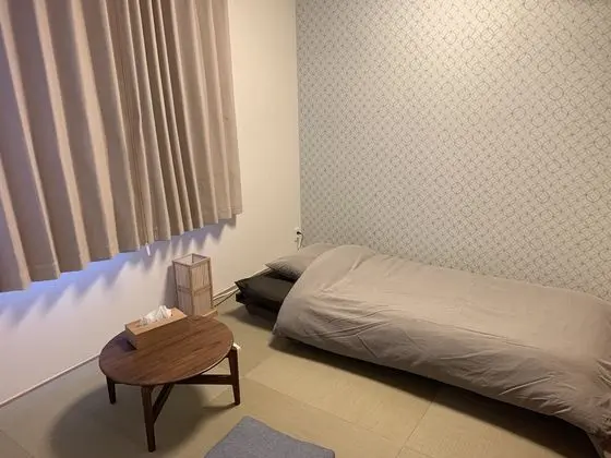 Tek Kişilik Oda, Sigara İçilmez