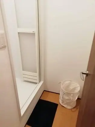 Tek Kişilik Oda, Sigara İçilmez