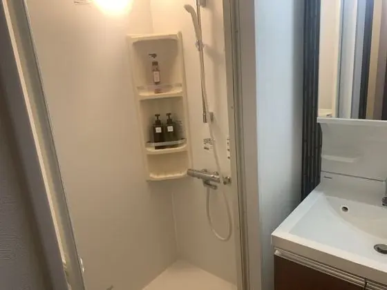 Tek Kişilik Oda, Sigara İçilmez
