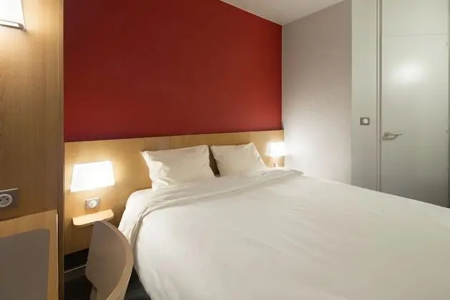 Tek Büyük Yataklı Oda, 1 Büyük (Queen) Boy Yatak, Sigara İçilmez