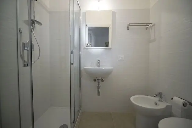 Standard Tek Büyük veya İki Ayrı Yataklı Oda, Bahçe Manzaralı