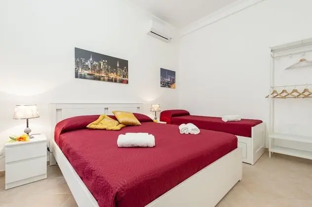 Standard Üç Kişilik Oda, Banyolu/Duşlu