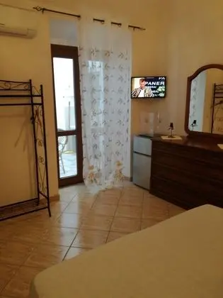 Comfort Tek Büyük veya İki Ayrı Yataklı Oda