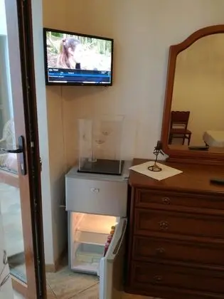Comfort Tek Büyük veya İki Ayrı Yataklı Oda