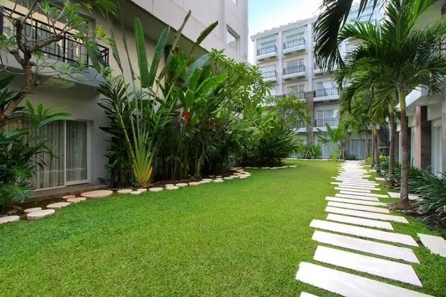 Deluxe Garden Terrace