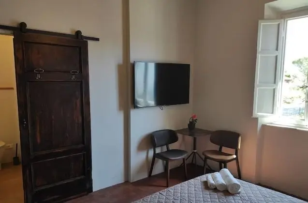 Classic Tek Büyük Yataklı Oda