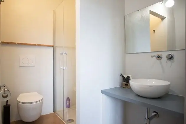 Üç Kişilik Oda, Balkon