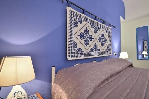 Comfort Tek Büyük veya İki Ayrı Yataklı Oda, Özel Banyo, Avlu Manzaralı