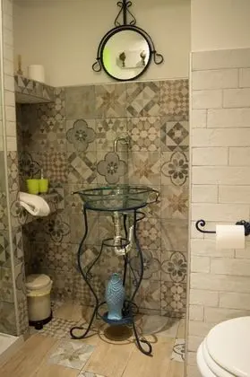 Basic Tek Büyük Yataklı Oda