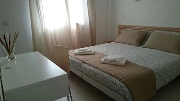 Tek Büyük Yataklı Oda