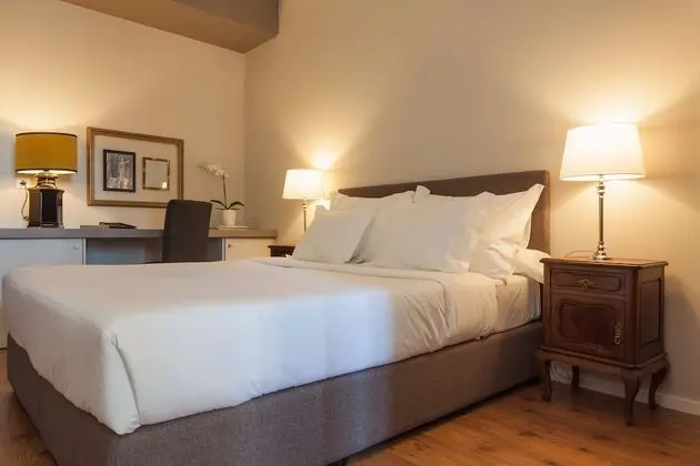 Superior Tek Büyük veya İki Ayrı Yataklı Oda