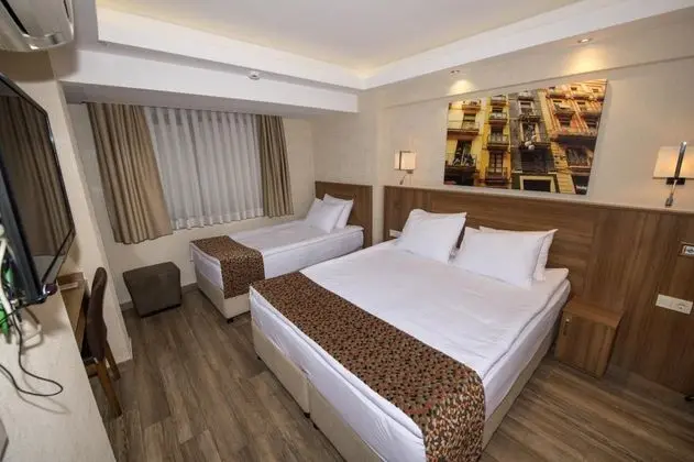 Triple, Şehir Manzaralı