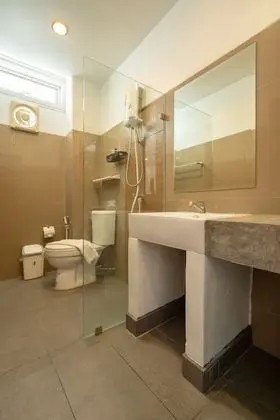 Deluxe Double Room (B2-3-6)