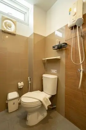 Deluxe Double Room (B2-3-6)