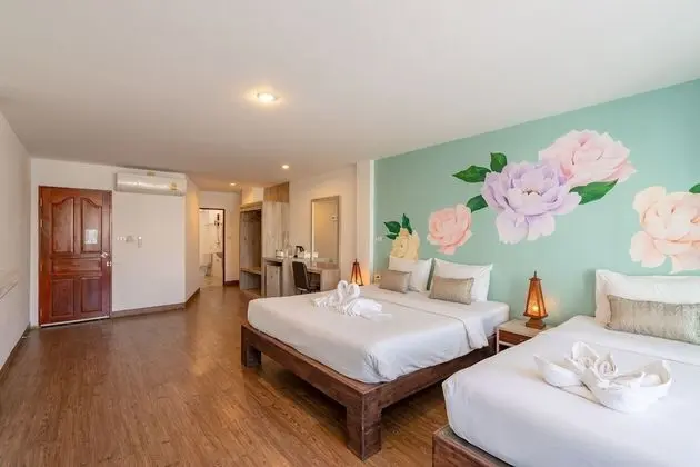 Deluxe Triple Room (B17)