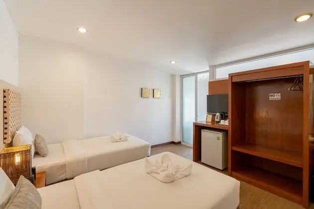 Superior Twin Room (B4-5-7-8-18)