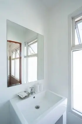 Superior Twin Room (B4-5-7-8-18)