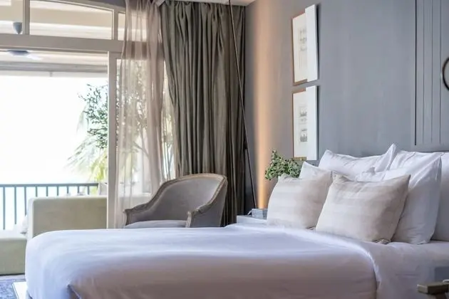 Romantic Süit, Denize Sıfır (Beachfront Suite)