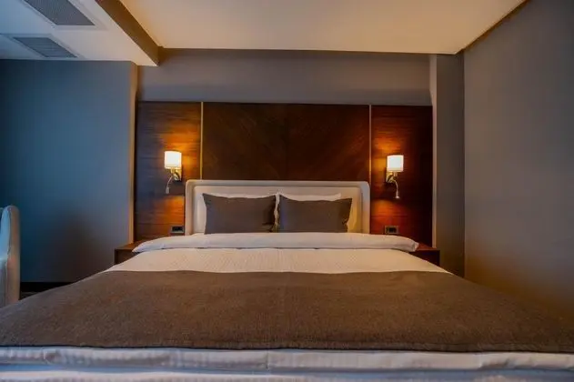 Suite, Kara Manzaralı
