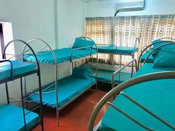 Ortak Ranzalı Oda, Karma Ranzalı Oda (1 Bed in 4-Bedded)