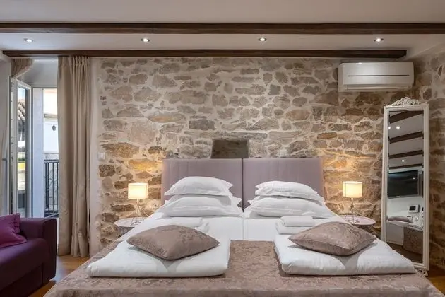 Apart Daire, 1 Büyük (Queen) Boy Yatak