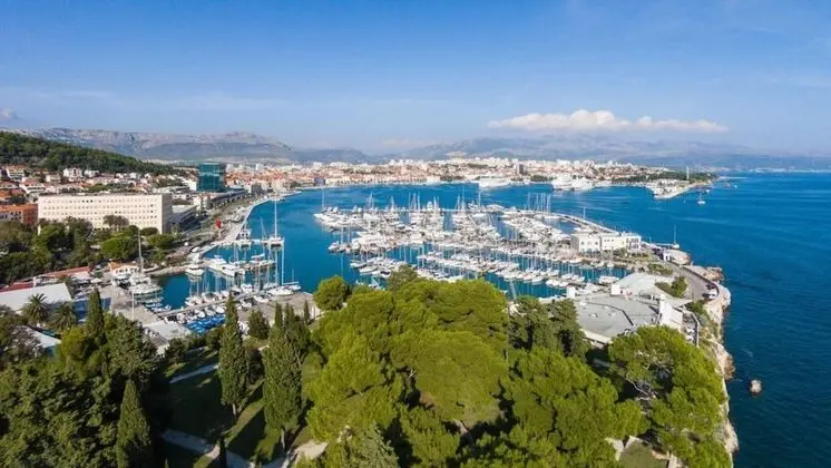 Apart Daire, 1 Büyük (Queen) Boy Yatak