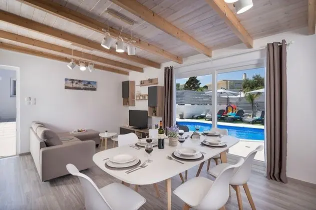 Villa, Kişiye Özel Havuzlu