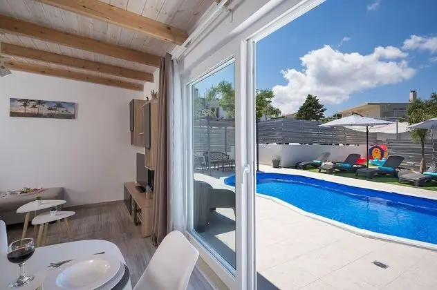 Villa, Kişiye Özel Havuzlu