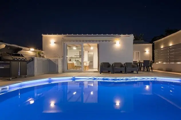 Villa, Kişiye Özel Havuzlu