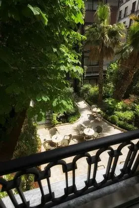 Superior Tek Kişilik Oda, 1 Çift Kişilik Yatak, Sigara İçilmez, Bahçe Manzaralı