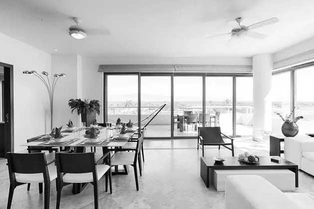 Suit Three Bedrooms