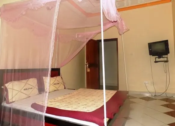 Standard Tek Büyük Yataklı Oda