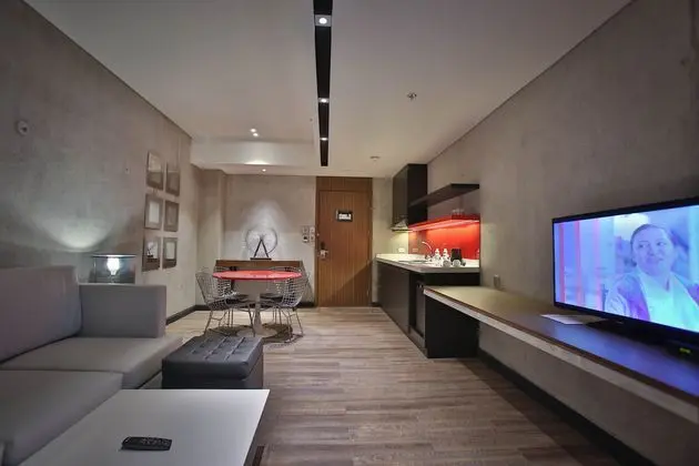 Suit One Bedroom