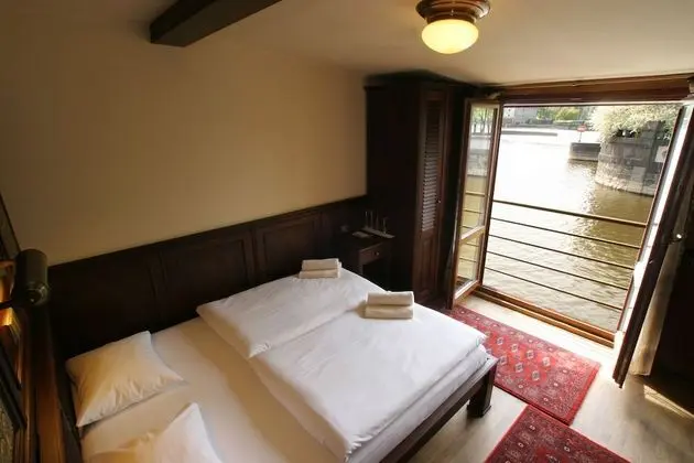 Superior Tek Büyük Yataklı Oda, Nehir Manzaralı