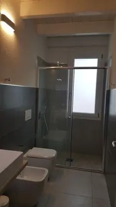 Basic Tek Büyük Yataklı Oda