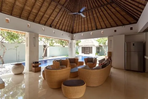 Villa Five Bedrooms