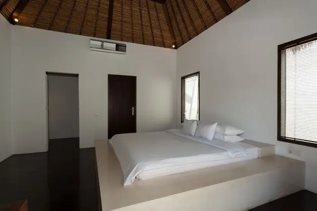Villa Five Bedrooms