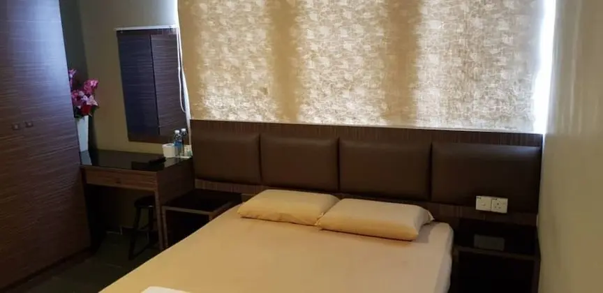 Tek Büyük Yataklı Oda