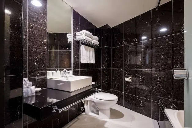 Dört Kişilik Oda, 2 Çift Kişilik Yatak