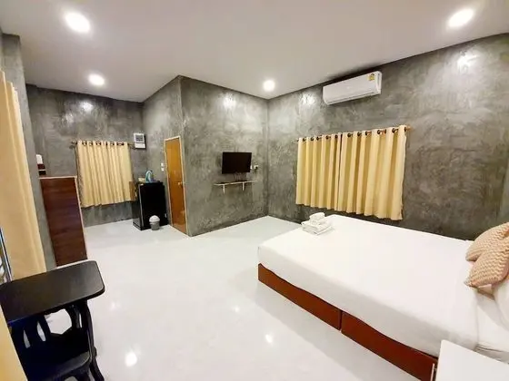 Deluxe Tek Büyük Yataklı Oda