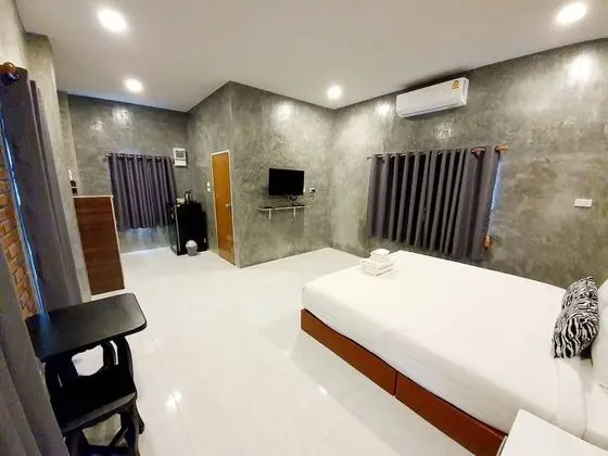 Deluxe Tek Büyük Yataklı Oda