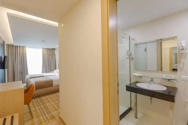 Standard Oda, 1 En Büyük (King) Boy Yatak, Sigara İçilmez, Balkon