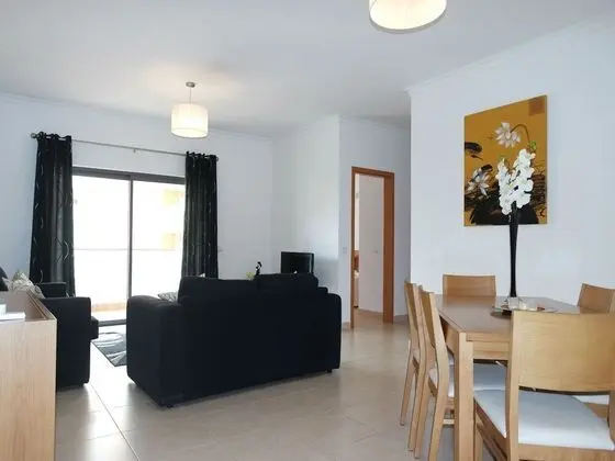 Apart Daire, 2 Yatak Odası, Balkon