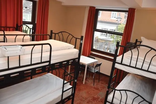 Basic Ortak Ranzalı Oda, Sigara İçilmez (6 beds)