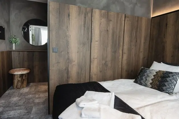 Basic Tek Büyük Yataklı Oda