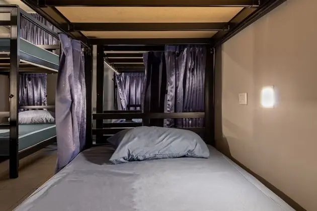 Mixed Dormitory 8 Bunk Beds