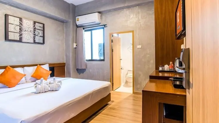 Deluxe Tek Büyük Yataklı Oda